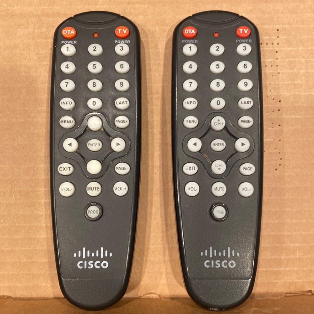 5️⃣/5️⃣ Cisco remote controls HDA-RF2.2 USED